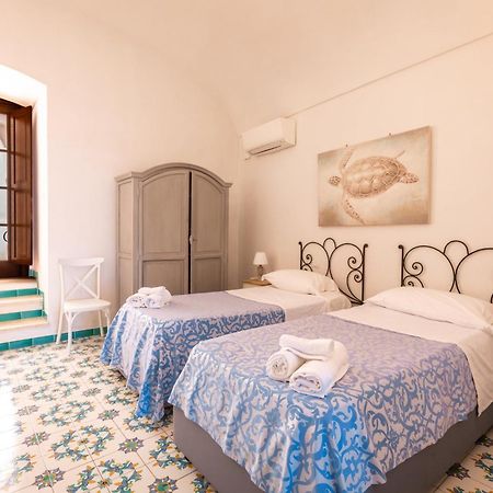 Hotel Torre Dei Borboni Ponza Exterior photo