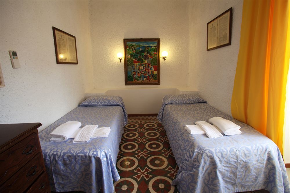 Hotel Torre Dei Borboni Ponza Exterior photo